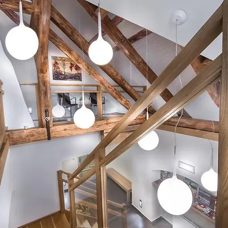 게스트하우스 아타노르 체스키크룸로프