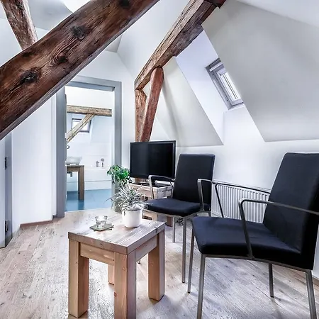 아타노르 게스트하우스